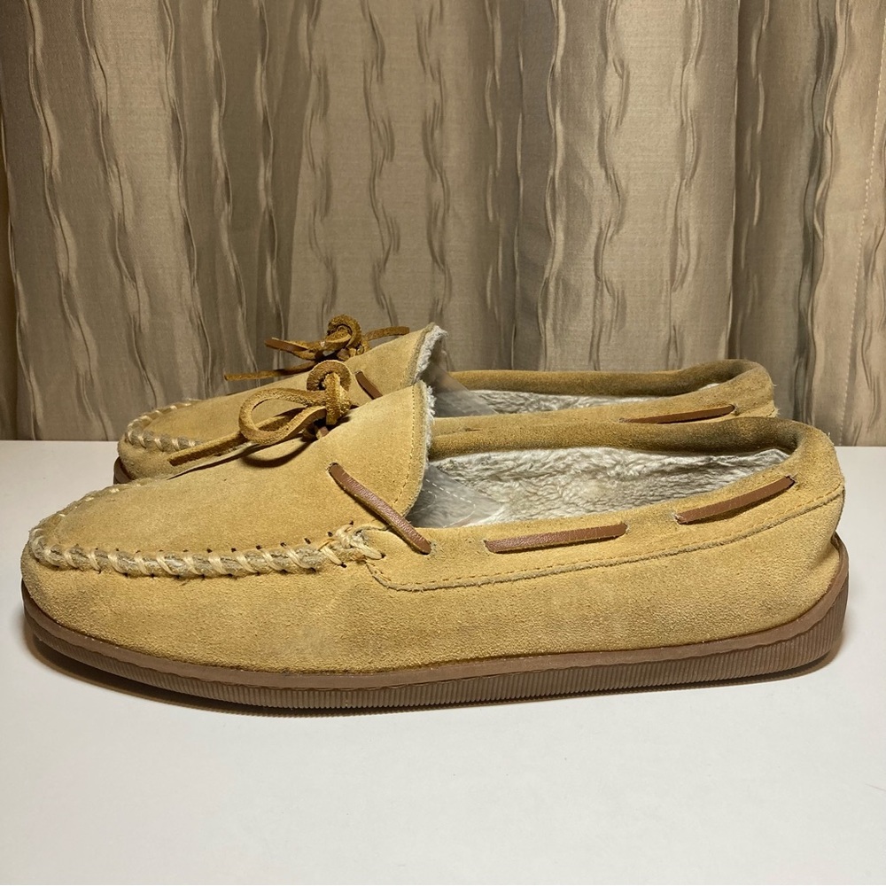 Minnetonka Men's 10 Pile Lined Hardsole Moccasin Slipper Tan Suede #3901